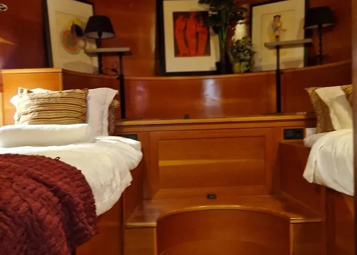 Cornelia Below Deck Alojamento de Acomodação e Pequeno-almoço