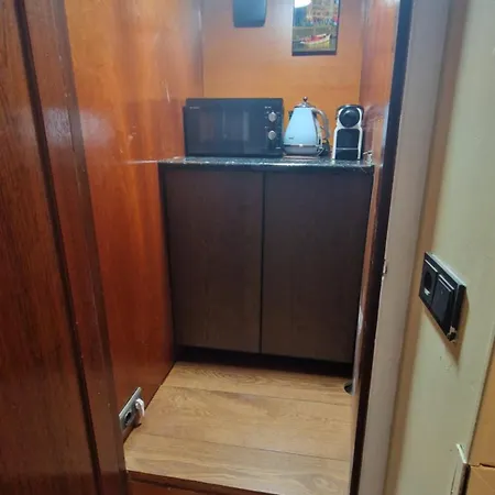 Cornelia Below Deck 3* Amsterdam